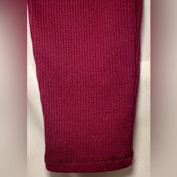 Time and Tru Ribbed Plum Colored Leggings - Picture 5 of 7